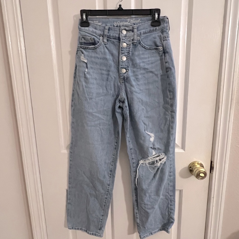 Women’s jeans. Universal Thread. Size 2. Vintage